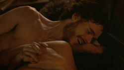 extant_GameOfThrones_3x07-TheBearAndTheMaidenFair_0442