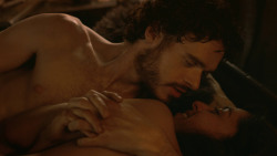 extant_GameOfThrones_3x07-TheBearAndTheMaidenFair_0447
