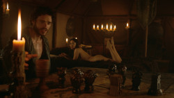 extant_GameOfThrones_3x07-TheBearAndTheMaidenFair_0518