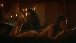 extant_GameOfThrones_3x07-TheBearAndTheMaidenFair_0535