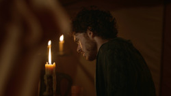 extant_GameOfThrones_3x07-TheBearAndTheMaidenFair_0541