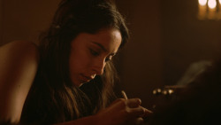 extant_GameOfThrones_3x07-TheBearAndTheMaidenFair_0553