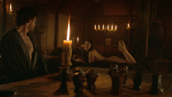 extant_GameOfThrones_3x07-TheBearAndTheMaidenFair_0561