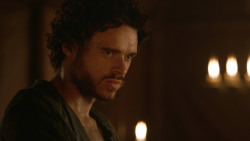 extant_GameOfThrones_3x07-TheBearAndTheMaidenFair_0577