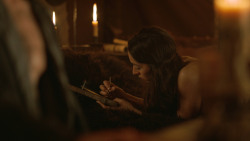 extant_GameOfThrones_3x07-TheBearAndTheMaidenFair_0581