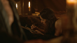 extant_GameOfThrones_3x07-TheBearAndTheMaidenFair_0583