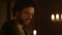 extant_GameOfThrones_3x07-TheBearAndTheMaidenFair_0587
