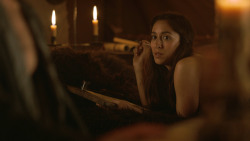 extant_GameOfThrones_3x07-TheBearAndTheMaidenFair_0653