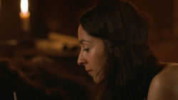 extant_GameOfThrones_3x07-TheBearAndTheMaidenFair_0676