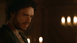 extant_GameOfThrones_3x07-TheBearAndTheMaidenFair_0679