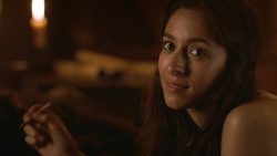 extant_GameOfThrones_3x07-TheBearAndTheMaidenFair_0686