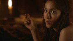 extant_GameOfThrones_3x07-TheBearAndTheMaidenFair_0687