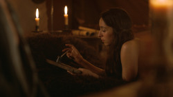 extant_GameOfThrones_3x07-TheBearAndTheMaidenFair_0699
