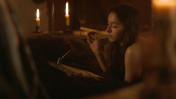 extant_GameOfThrones_3x07-TheBearAndTheMaidenFair_0700