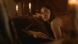 extant_GameOfThrones_3x07-TheBearAndTheMaidenFair_0703