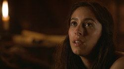 extant_GameOfThrones_3x07-TheBearAndTheMaidenFair_0719