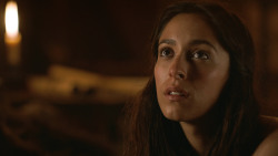 extant_GameOfThrones_3x07-TheBearAndTheMaidenFair_0720