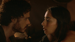 extant_GameOfThrones_3x07-TheBearAndTheMaidenFair_0735