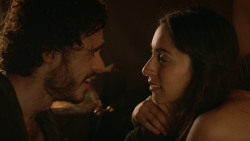 extant_GameOfThrones_3x07-TheBearAndTheMaidenFair_0763
