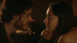 extant_GameOfThrones_3x07-TheBearAndTheMaidenFair_0764