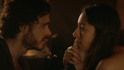 extant_GameOfThrones_3x07-TheBearAndTheMaidenFair_0770