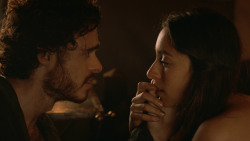 extant_GameOfThrones_3x07-TheBearAndTheMaidenFair_0771