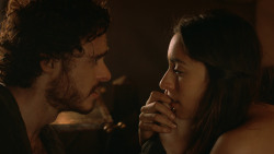 extant_GameOfThrones_3x07-TheBearAndTheMaidenFair_0772