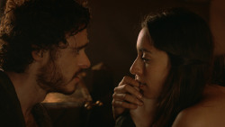 extant_GameOfThrones_3x07-TheBearAndTheMaidenFair_0773