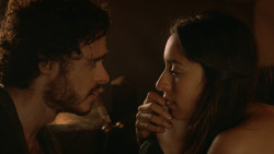 extant_GameOfThrones_3x07-TheBearAndTheMaidenFair_0775