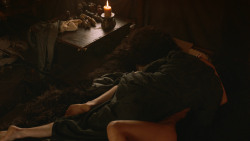 extant_GameOfThrones_3x07-TheBearAndTheMaidenFair_0809