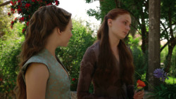 extant_GameOfThrones_3x07-TheBearAndTheMaidenFair_1252