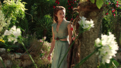 extant_GameOfThrones_3x07-TheBearAndTheMaidenFair_1263