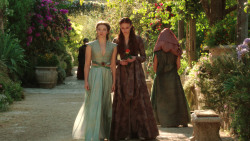 extant_GameOfThrones_3x07-TheBearAndTheMaidenFair_1306