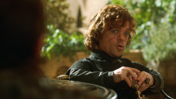 extant_GameOfThrones_3x07-TheBearAndTheMaidenFair_1389