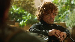 extant_GameOfThrones_3x07-TheBearAndTheMaidenFair_1419
