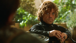 extant_GameOfThrones_3x07-TheBearAndTheMaidenFair_1420