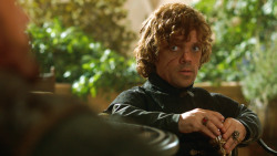 extant_GameOfThrones_3x07-TheBearAndTheMaidenFair_1426