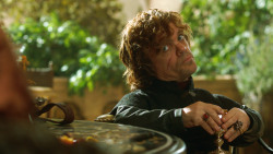 extant_GameOfThrones_3x07-TheBearAndTheMaidenFair_1432