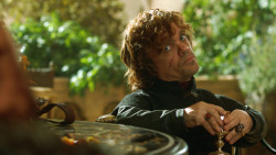extant_GameOfThrones_3x07-TheBearAndTheMaidenFair_1433