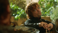 extant_GameOfThrones_3x07-TheBearAndTheMaidenFair_1435