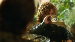 extant_GameOfThrones_3x07-TheBearAndTheMaidenFair_1445