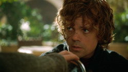 extant_GameOfThrones_3x07-TheBearAndTheMaidenFair_1467