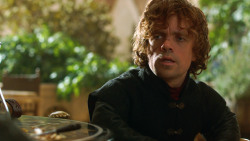 extant_GameOfThrones_3x07-TheBearAndTheMaidenFair_1491