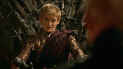 extant_GameOfThrones_3x07-TheBearAndTheMaidenFair_1633