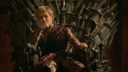 extant_GameOfThrones_3x07-TheBearAndTheMaidenFair_1899