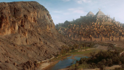 extant_GameOfThrones_3x07-TheBearAndTheMaidenFair_1945