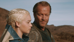 extant_GameOfThrones_3x07-TheBearAndTheMaidenFair_1958
