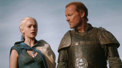 extant_GameOfThrones_3x07-TheBearAndTheMaidenFair_1979