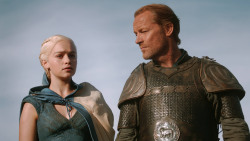 extant_GameOfThrones_3x07-TheBearAndTheMaidenFair_1981