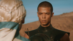 extant_GameOfThrones_3x07-TheBearAndTheMaidenFair_2013